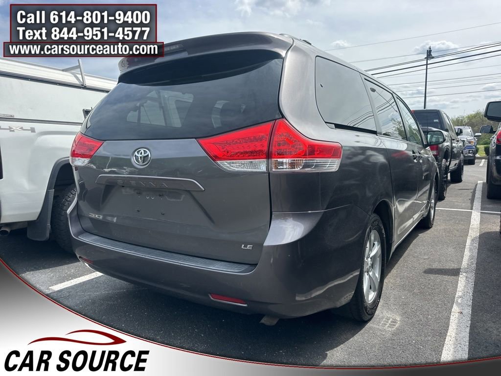 Used 2011 Toyota Sienna LE image 4