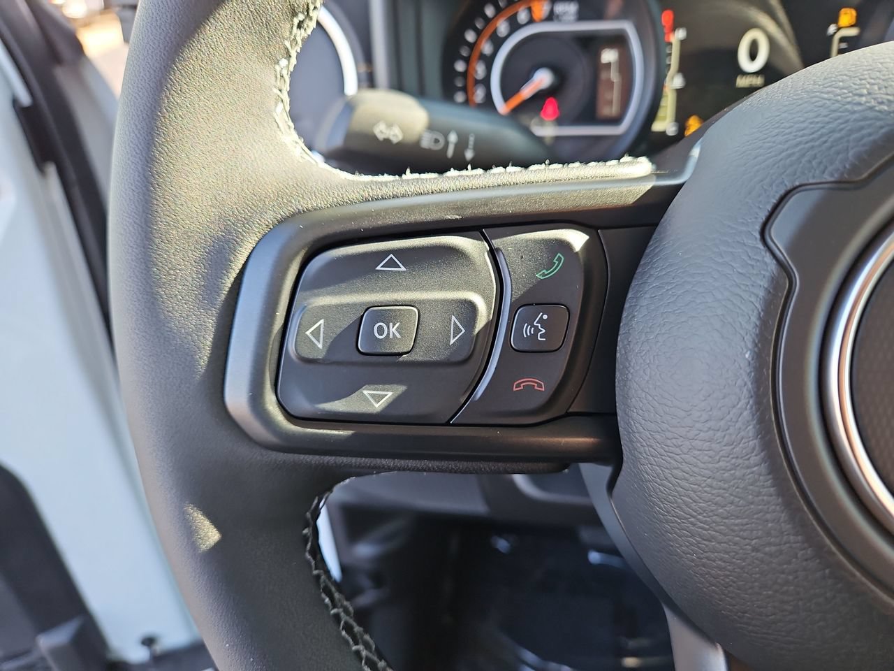 New 2026 Jeep Gladiator Sport AWD/4WD image 28