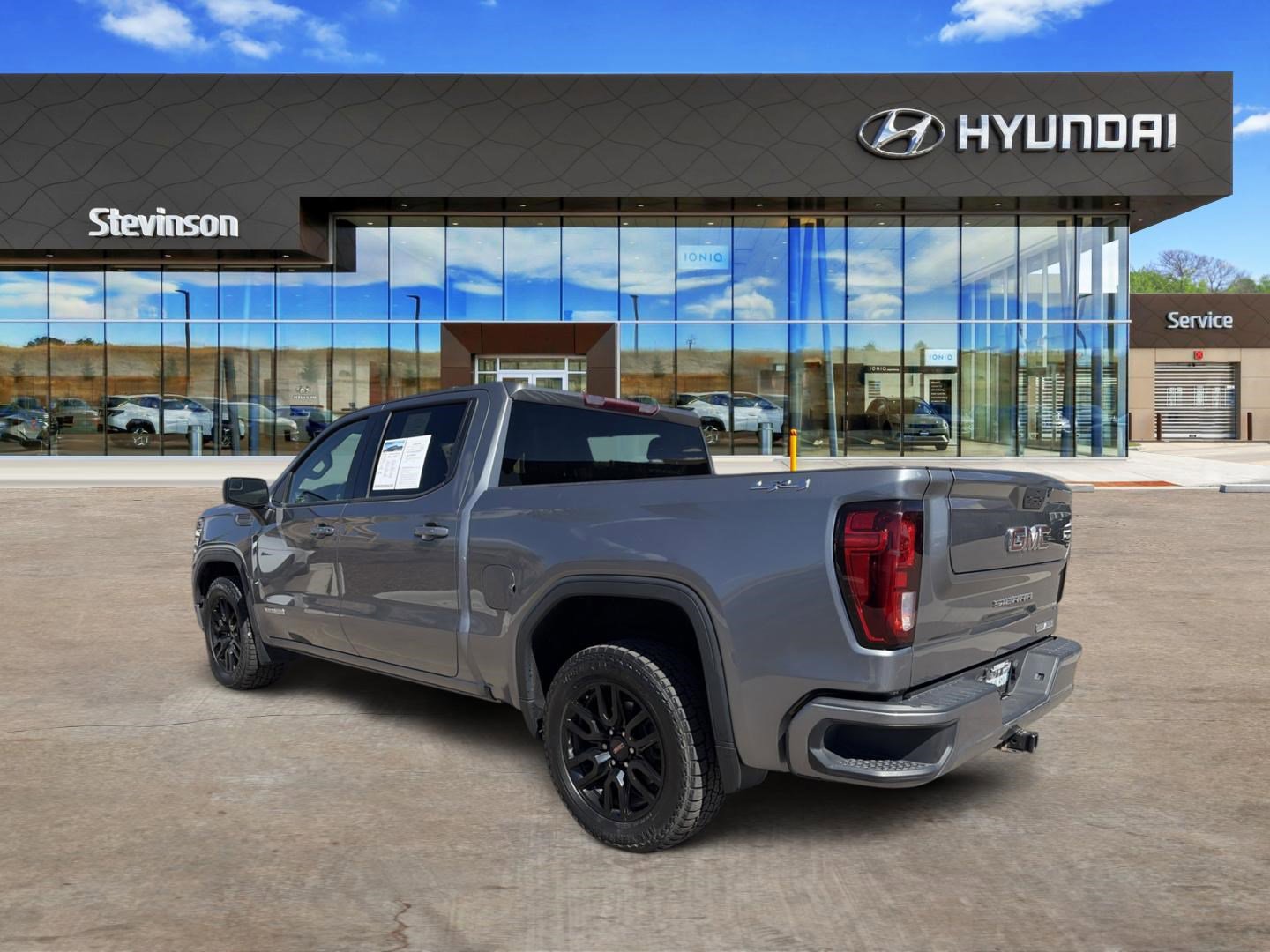 Used 2021 GMC Sierra 1500 Elevation AWD/4WD image 6