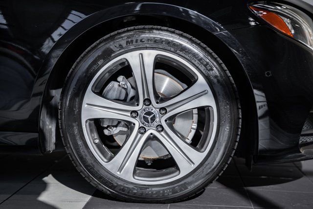 Used 2018 Mercedes-Benz E 300 E 300 image 14