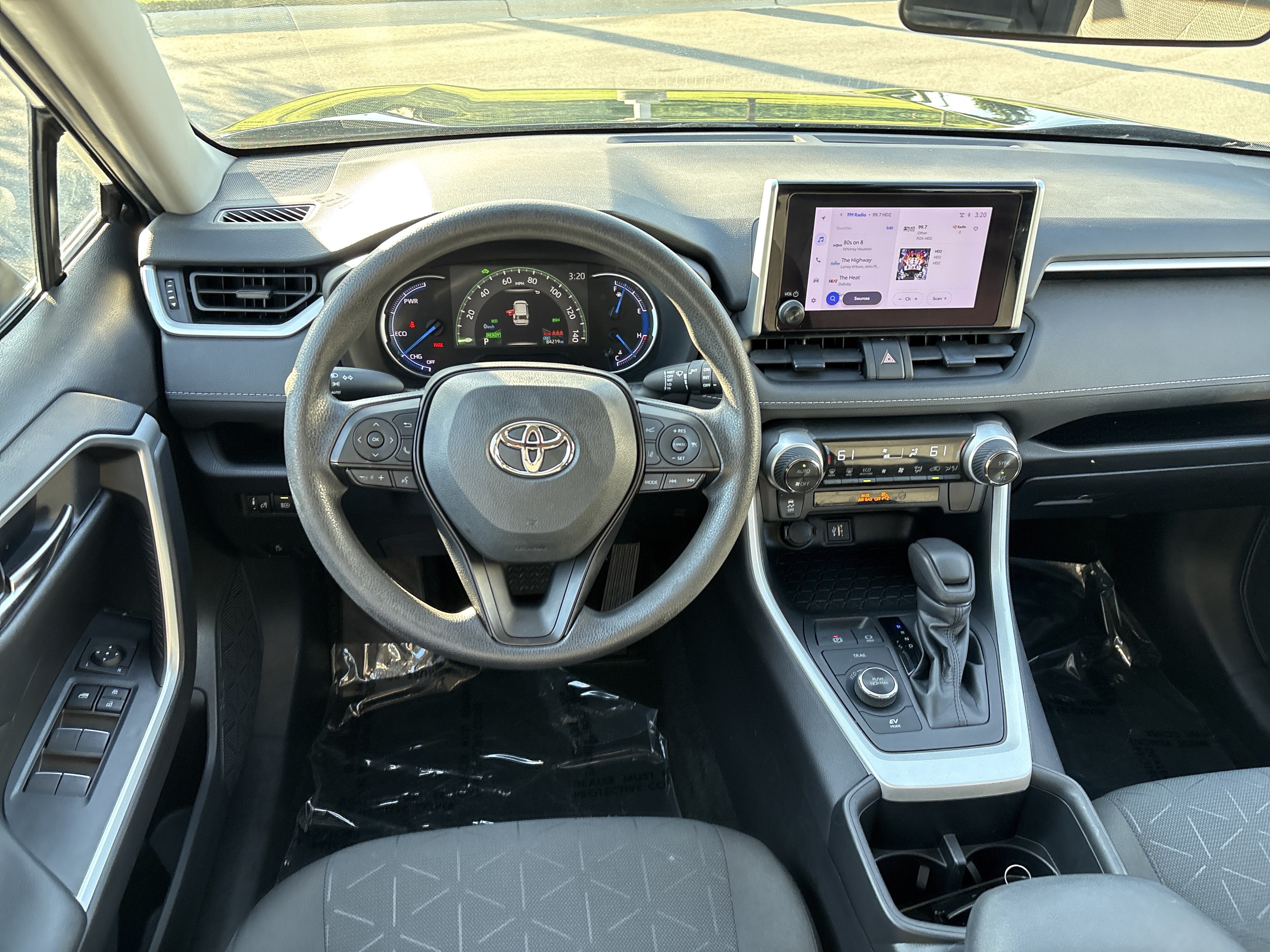 Used 2023 Toyota RAV4 XLE AWD/4WD image 19
