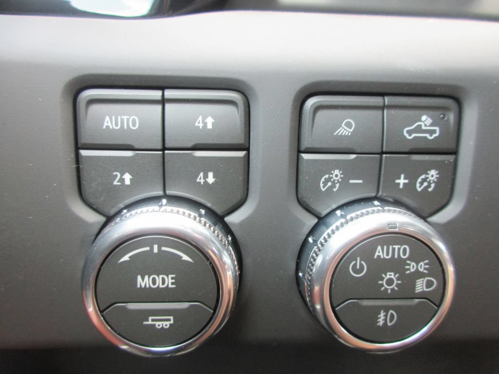 New 2026 GMC Sierra 2500 Denali Ultimate AWD/4WD image 18