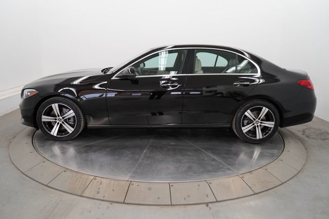Used 2025 Mercedes-Benz C 300 4MATIC Sedan image 6