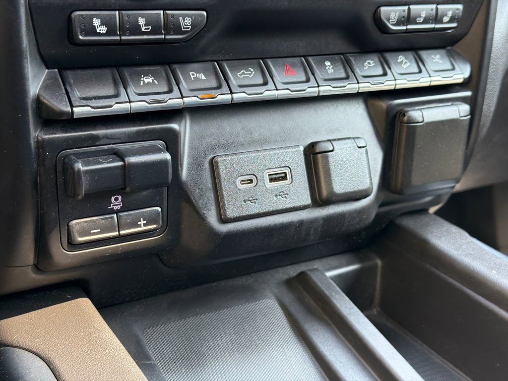 Used 2022 GMC Sierra 1500 Denali w/ Denali Premium Package image 31