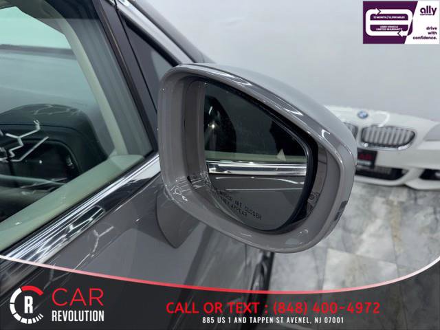 Used 2021 Chrysler Pacifica Touring-L image 45