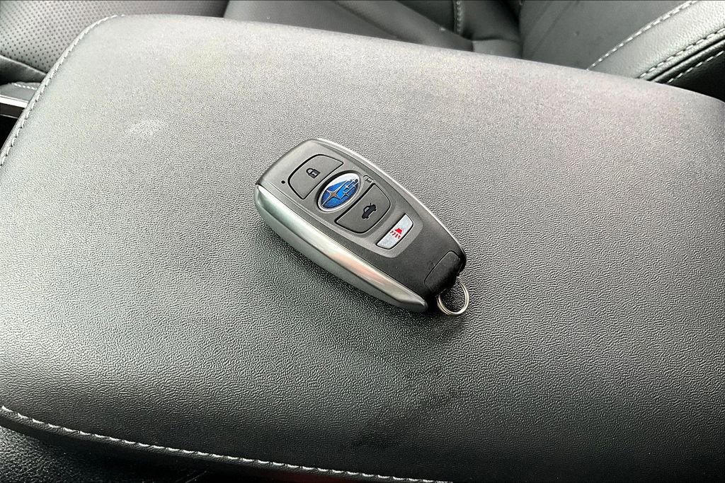 Certified 2025 Subaru Outback Touring w/ Popular Package #2 image 31