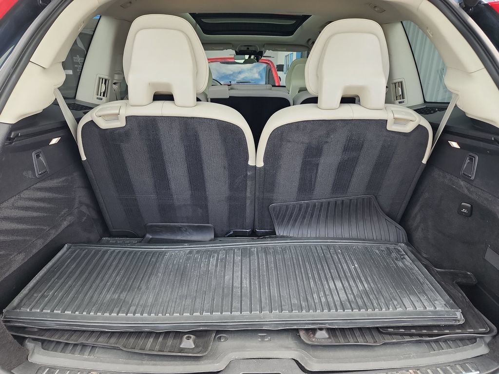 Used 2020 Volvo XC90 T5 Momentum w/ Protection Package Premier FWD image 42