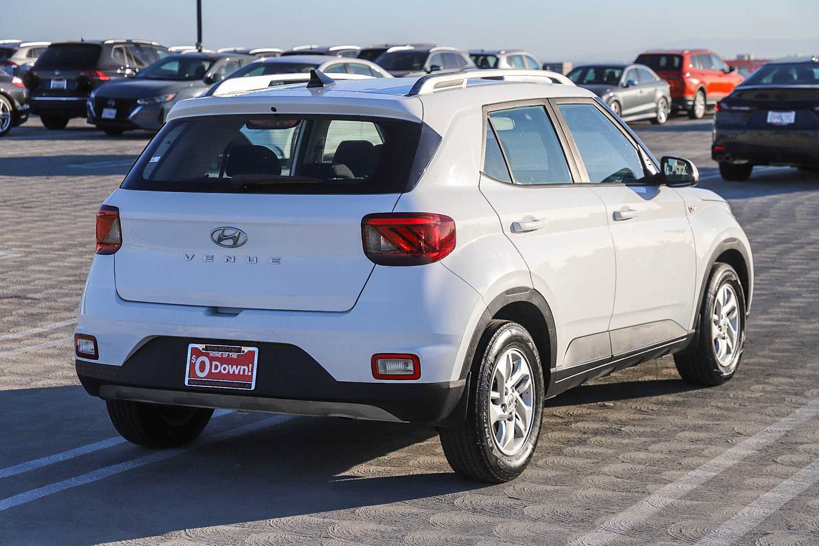 Used 2020 Hyundai Venue SEL w/ Convenience Package FWD image 6