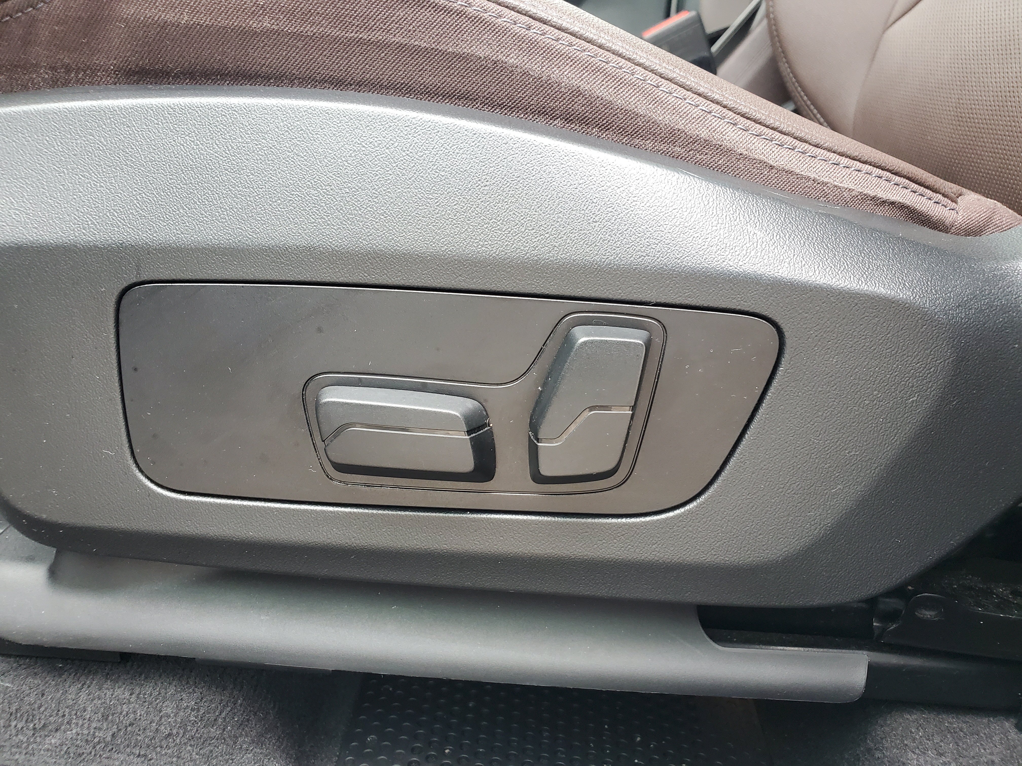 Used 2023 BMW X1 xDrive28i w/ M Sport Package AWD/4WD image 10