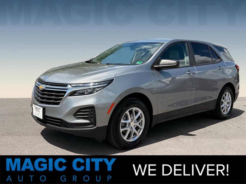 Used 2023 Chevrolet Equinox LS w/ LS Convenience Package image 1