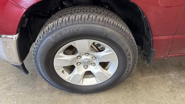 Used 2023 RAM 1500 Big Horn AWD/4WD image 30