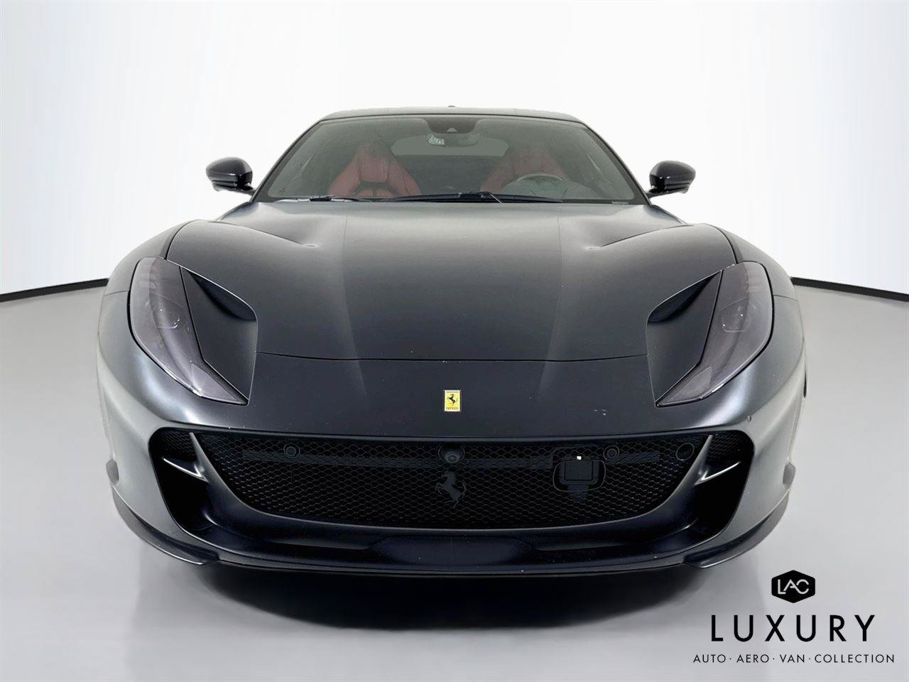 Used 2020 Ferrari 812 Superfast RWD image 9