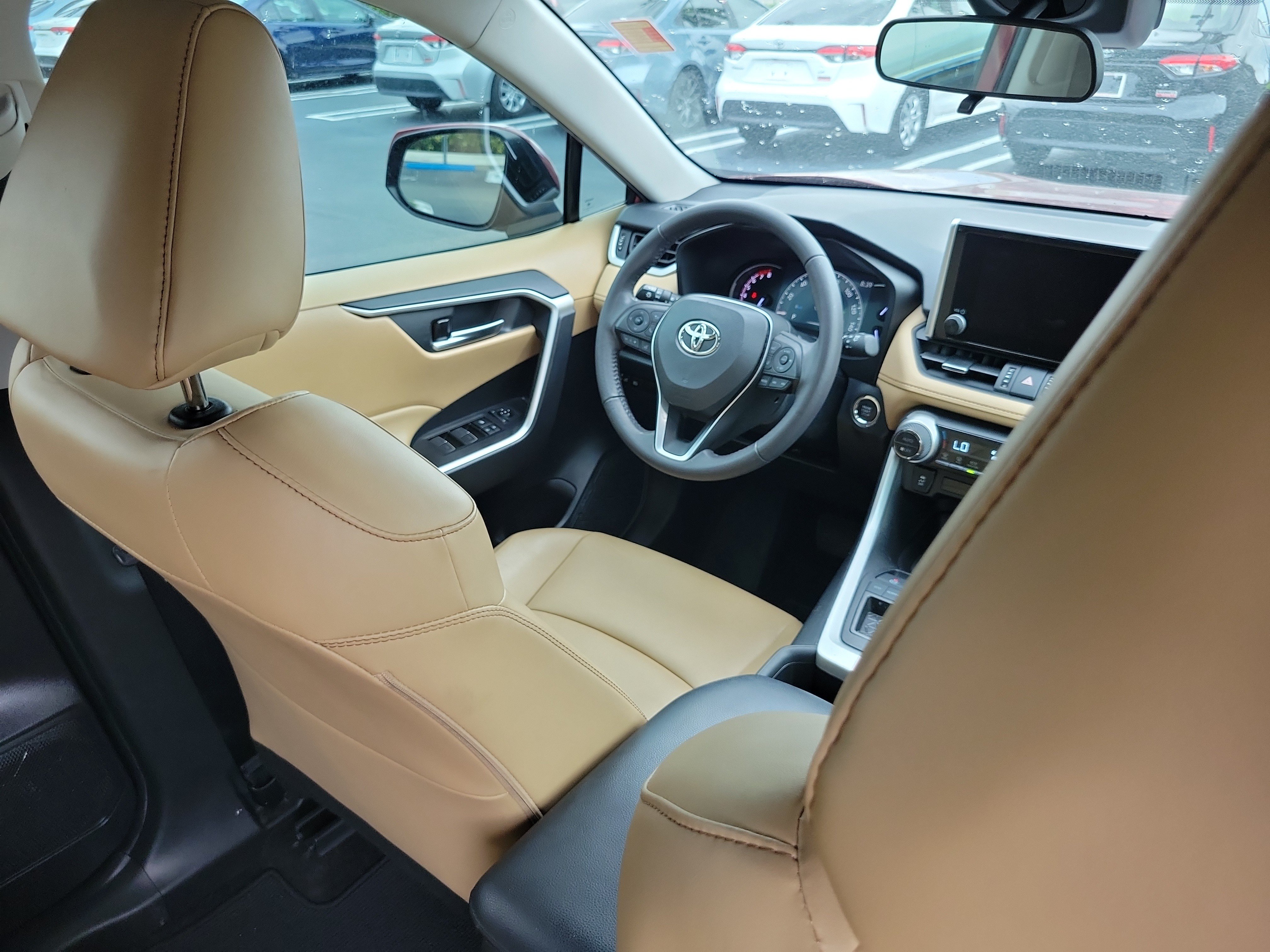 Used 2023 Toyota RAV4 XLE Premium FWD image 14