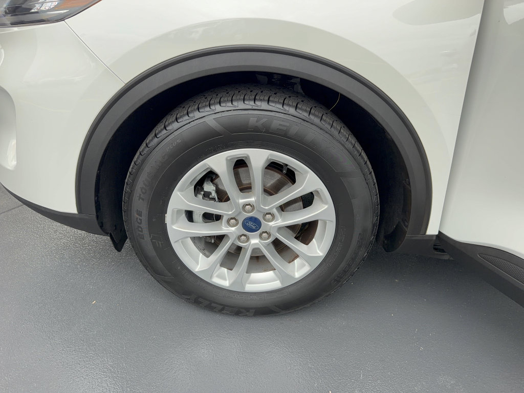 Certified 2022 Ford Escape SE FWD image 34