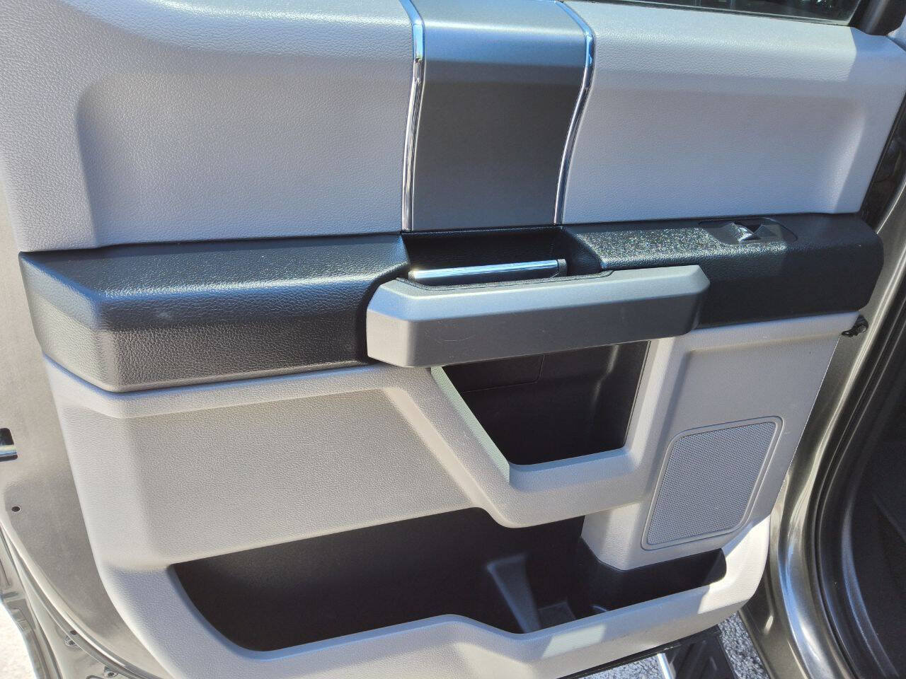 Used 2018 Ford F150 XLT w/ Equipment Group 302A Luxury RWD image 17