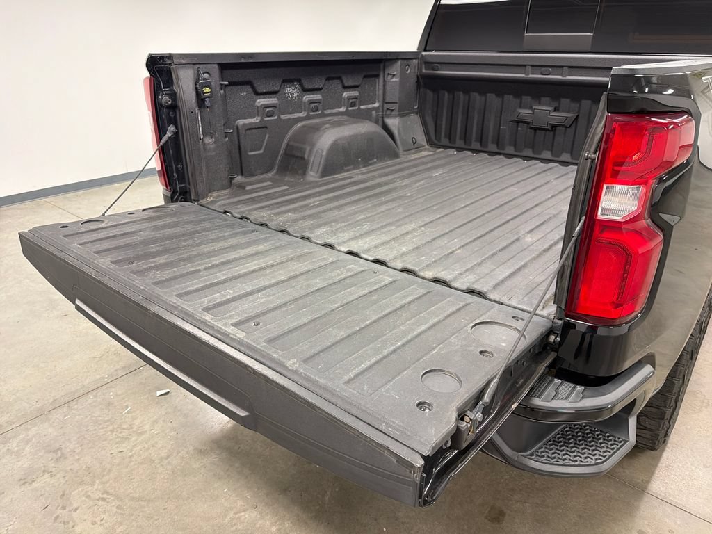 Used 2019 Chevrolet Silverado 1500 LT Trail Boss AWD/4WD image 18
