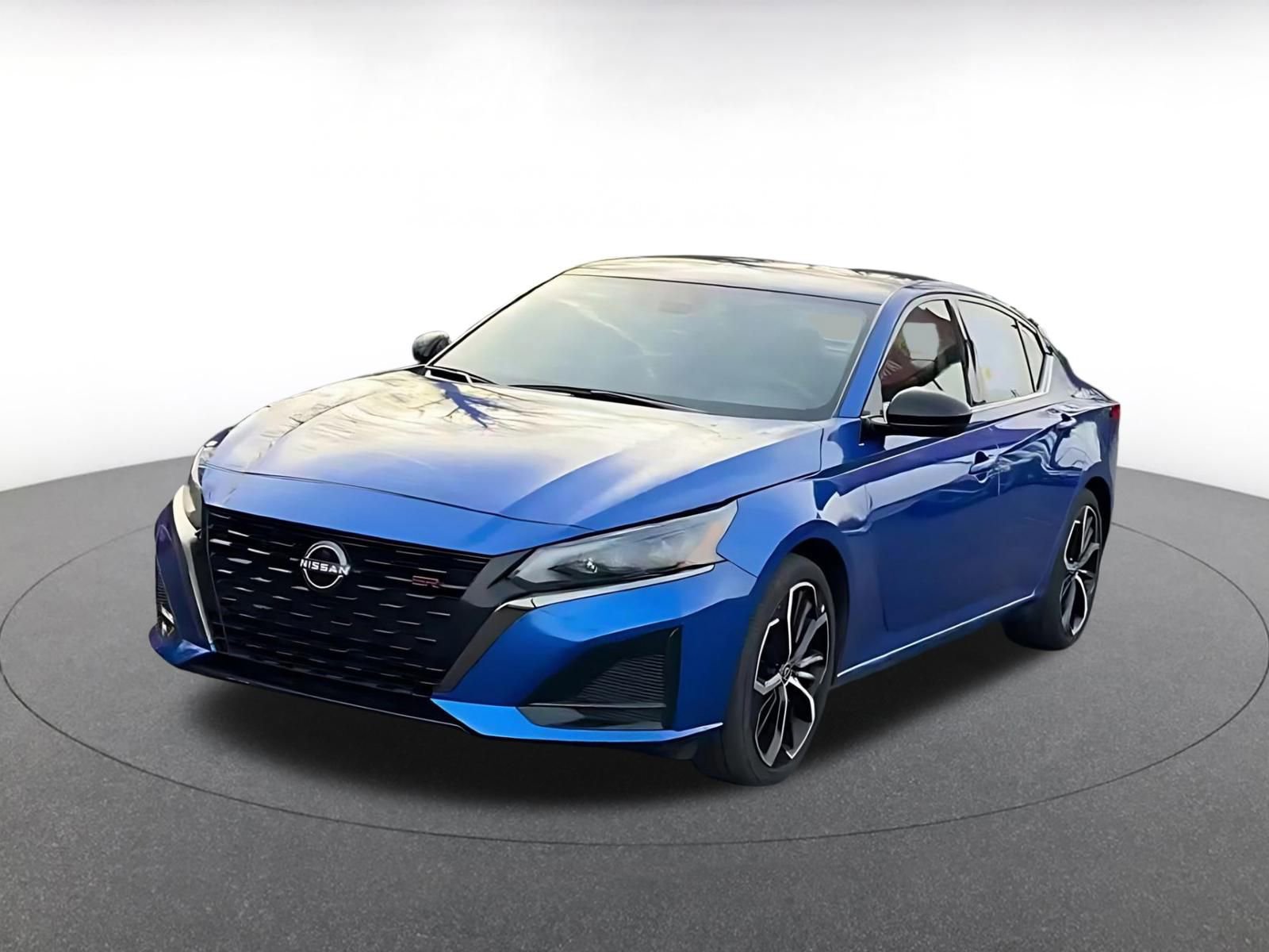 Used 2025 Nissan Altima 2.5 SR image 4