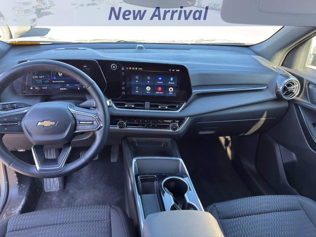 Certified 2025 Chevrolet Equinox LT image 12