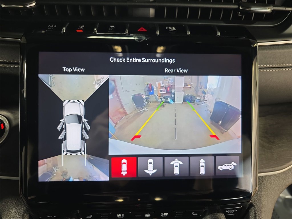 Used 2024 Jeep Grand Cherokee L Limited w/ Luxury Tech Group II image 25