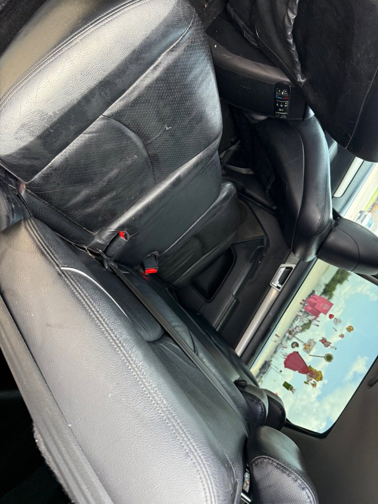 Used 2009 Kia Borrego Limited image 40