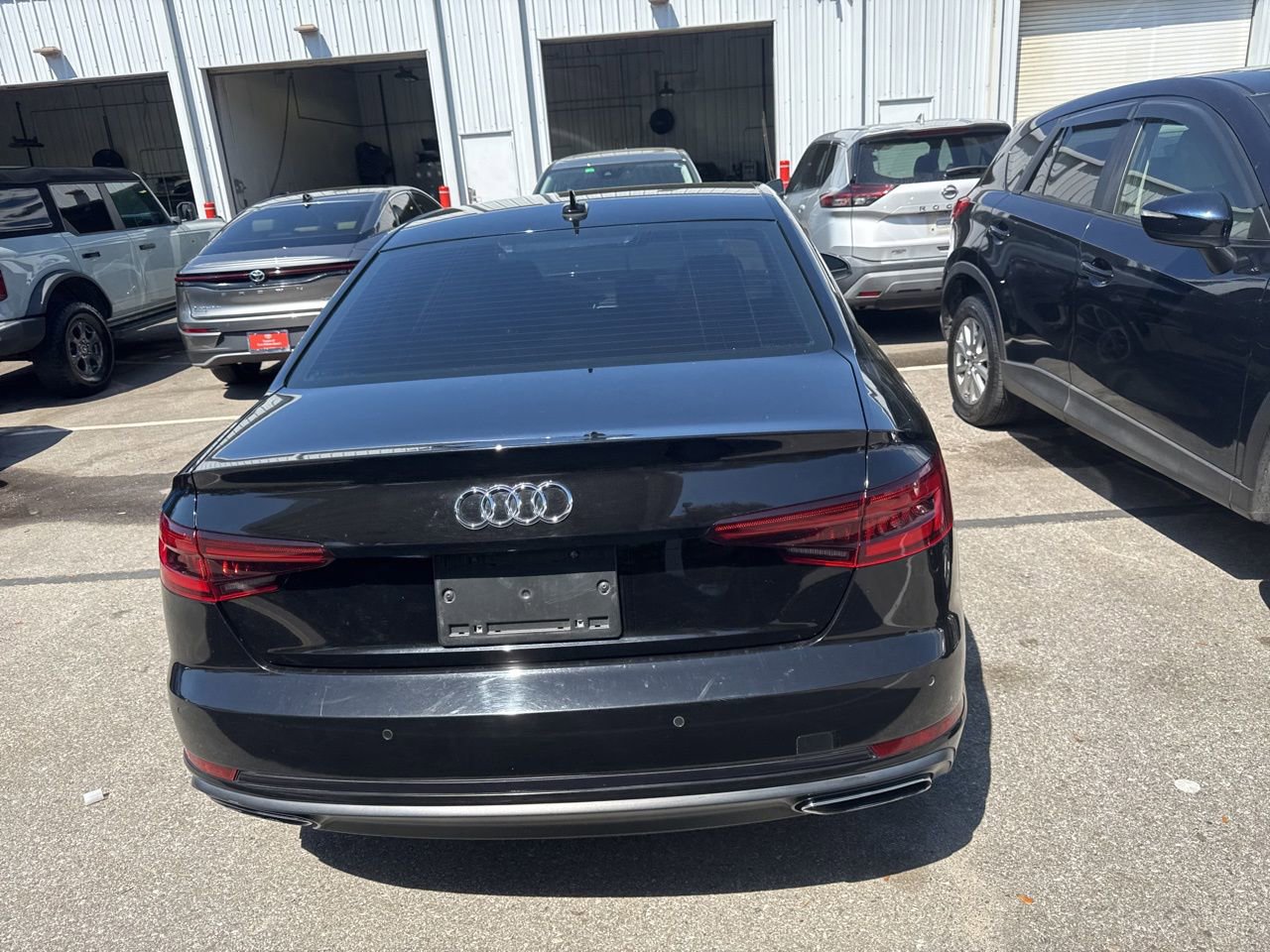 Used 2019 Audi A4 2.0T Premium image 7