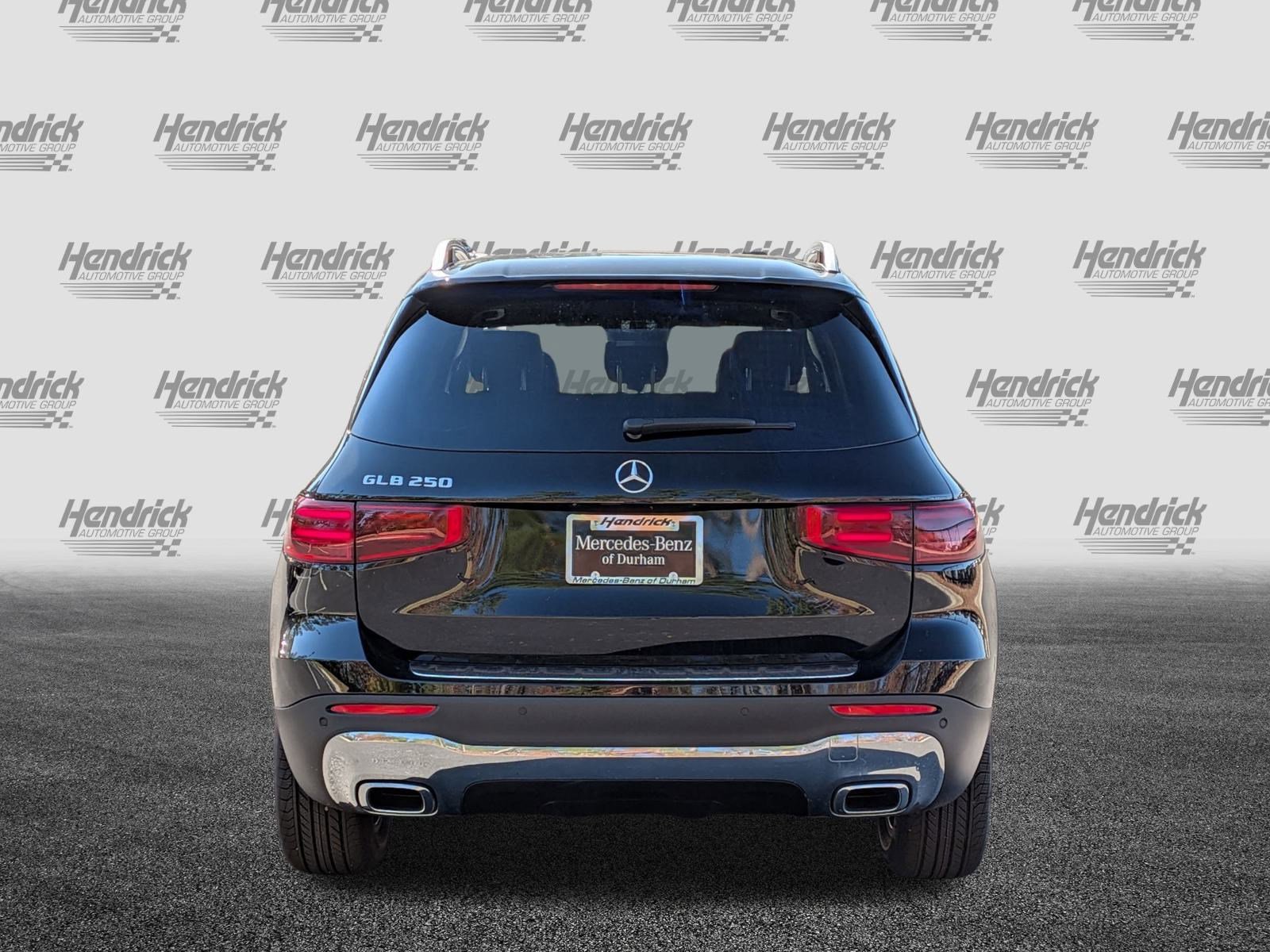 New 2026 Mercedes-Benz GLB 250 image 9