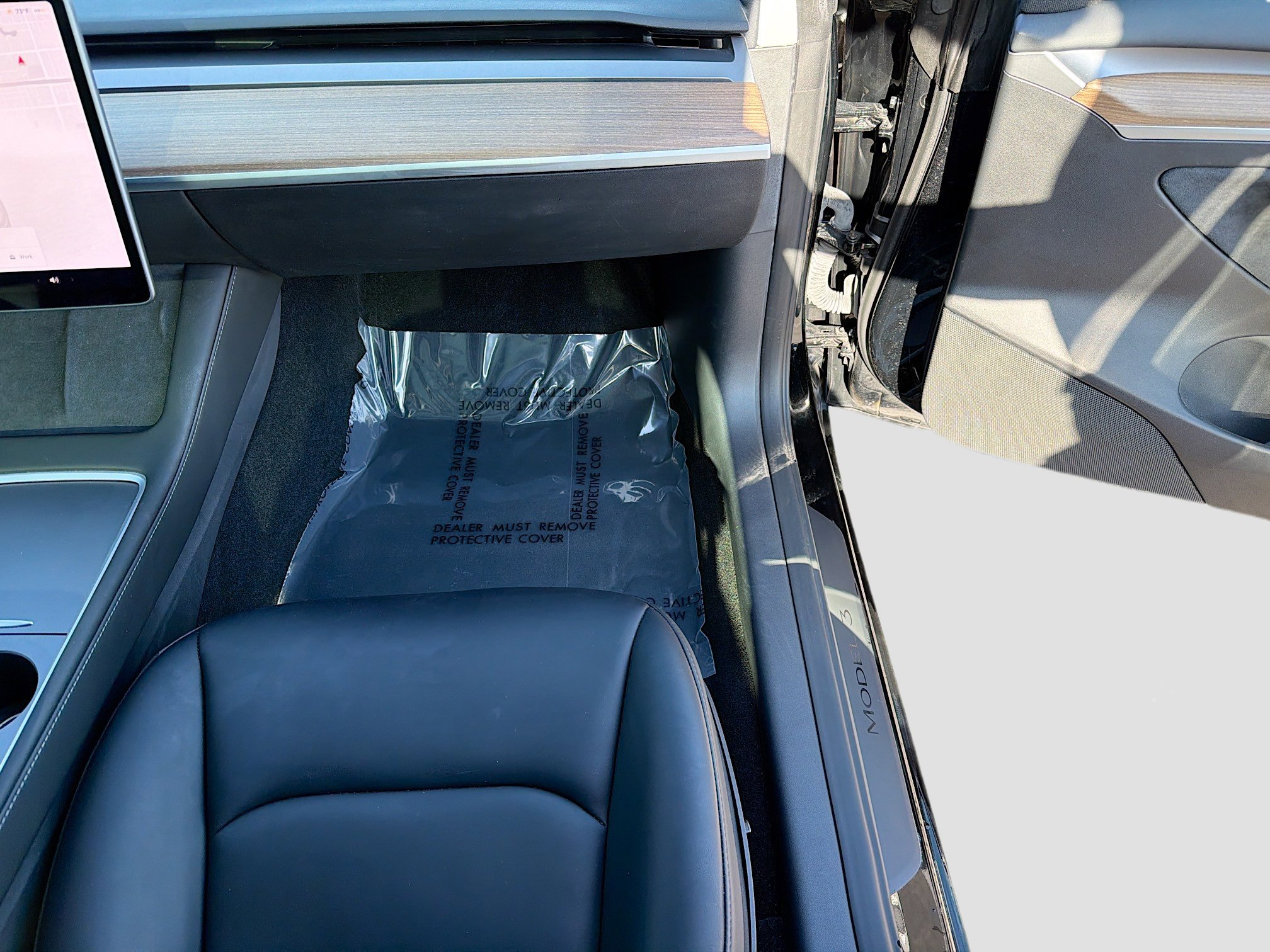 Used 2023 Tesla Model 3 Standard Range image 17