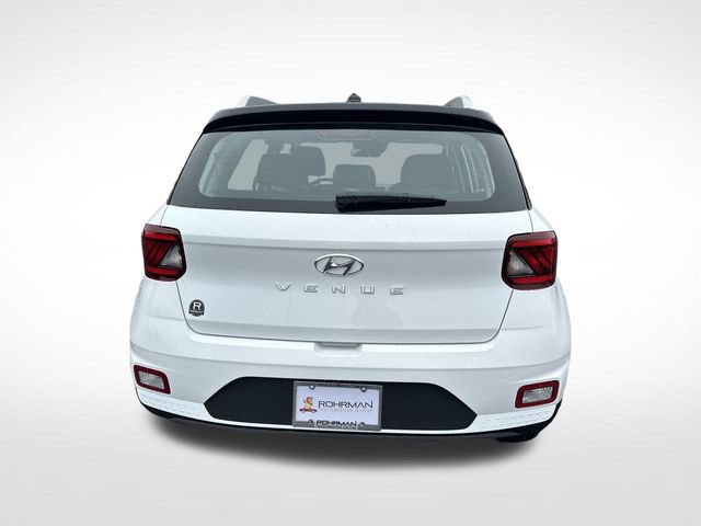 New 2026 Hyundai Venue SEL FWD image 15