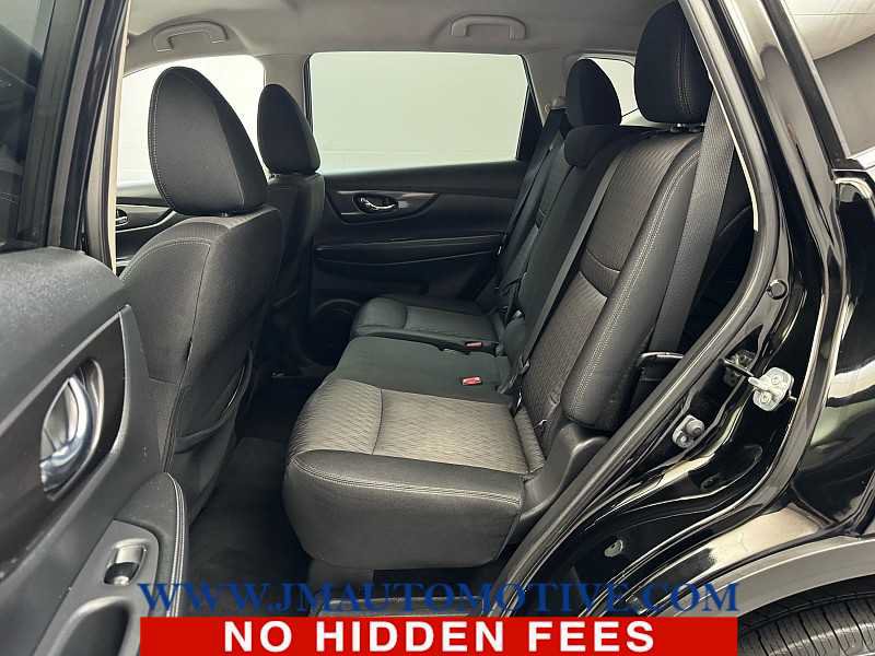 Used 2018 Nissan Rogue SV AWD/4WD image 14