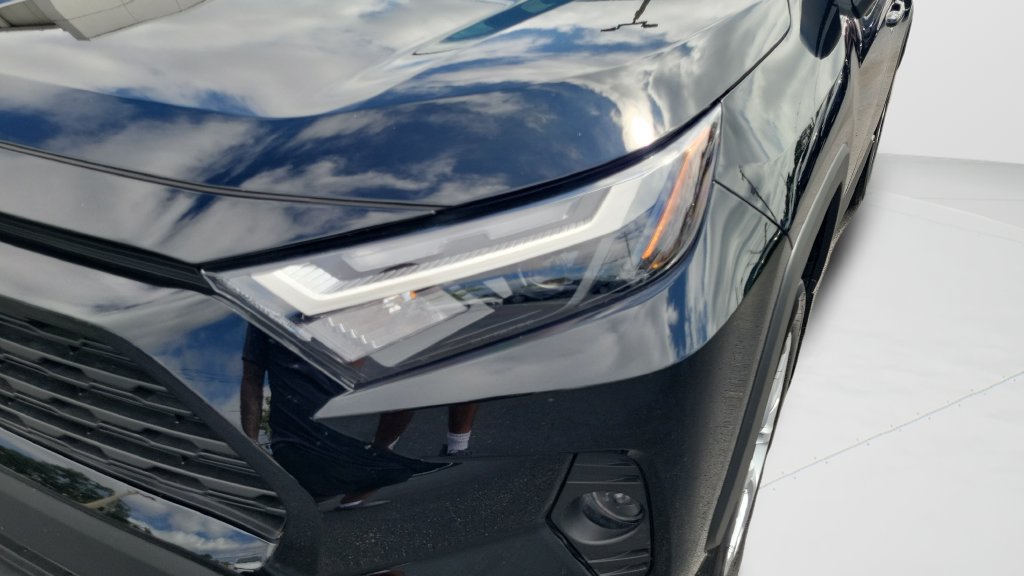 Used 2025 Toyota RAV4 LE FWD image 22