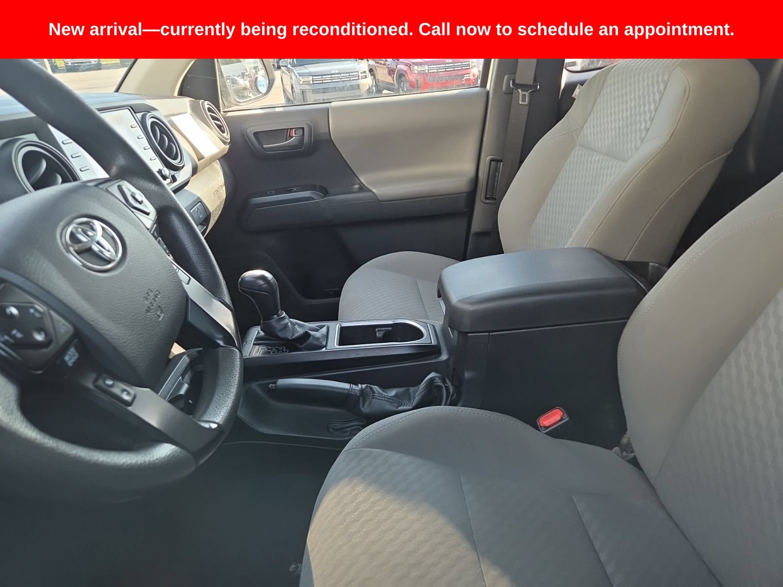 Used 2022 Toyota Tacoma SR RWD image 8