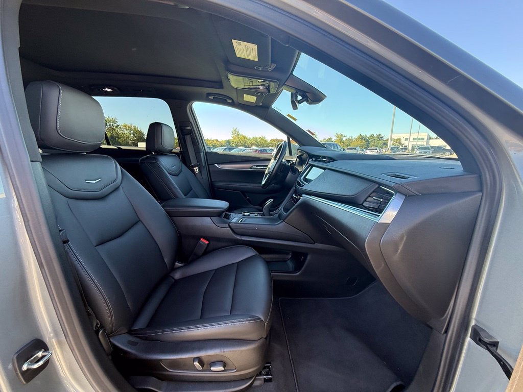 Certified 2023 Cadillac XT6 Luxury AWD/4WD image 33