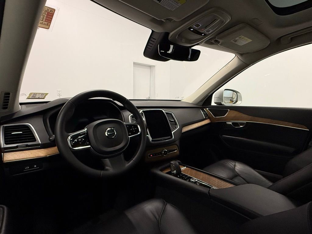 Used 2024 Volvo XC90 T8 Core image 21