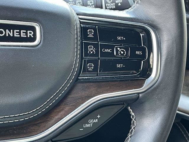 Used 2022 Jeep Grand Wagoneer Series II AWD/4WD image 37