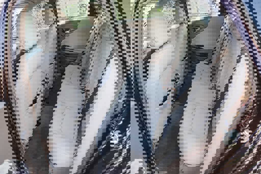 Used 2021 Chevrolet Malibu LT image 15