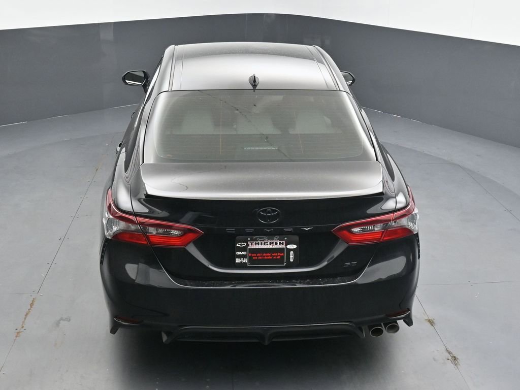 Used 2024 Toyota Camry SE FWD image 16