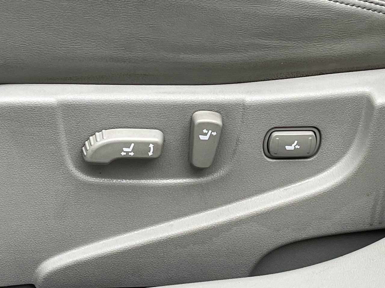 Used 2008 Nissan Rogue SL w/ Premium Pkg image 9