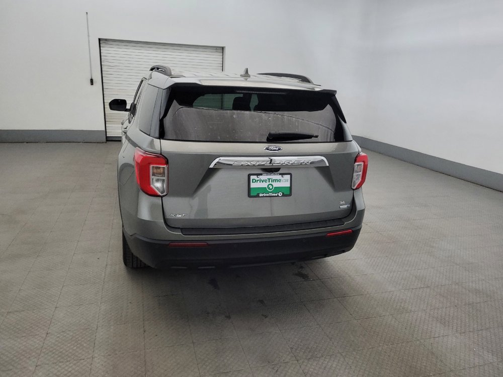 Used 2020 Ford Explorer XLT AWD/4WD image 6