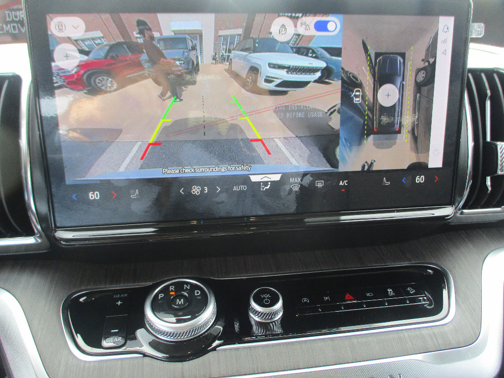 New 2026 Ford Expedition Platinum image 7