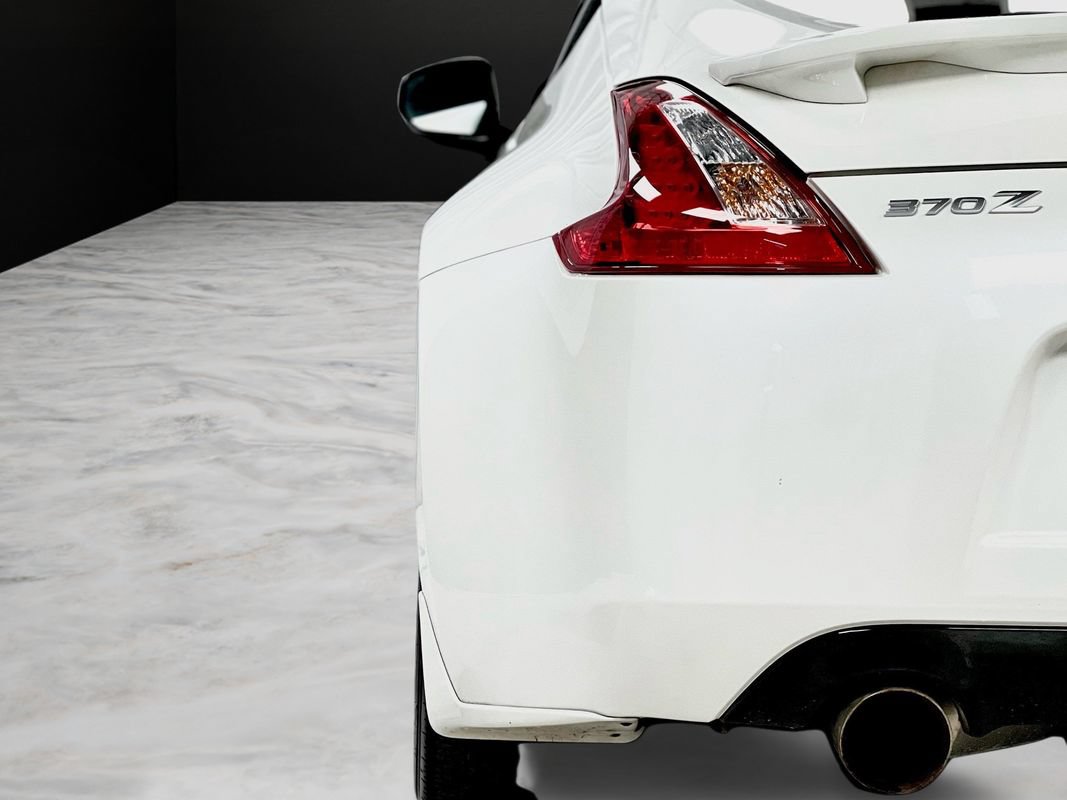 Used 2020 Nissan 370Z Coupe RWD image 27