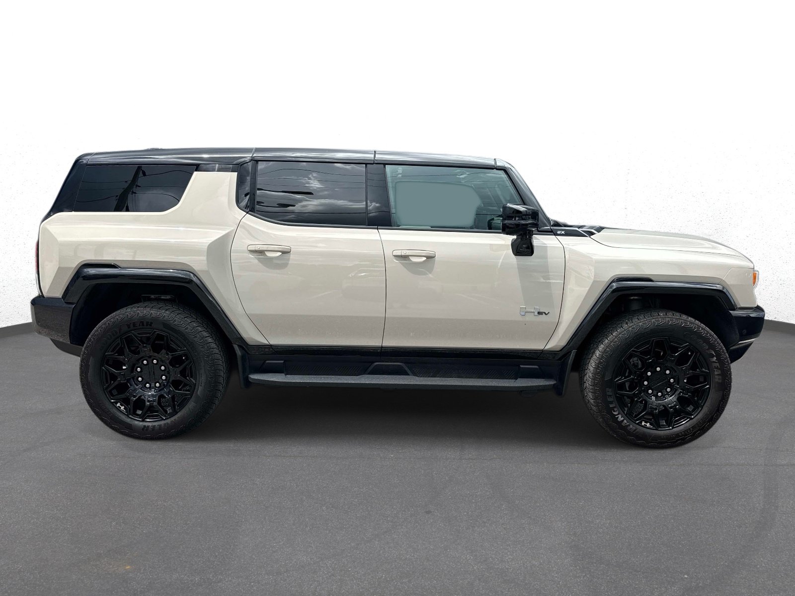 Used 2026 GMC Hummer EV SUV AWD/4WD image 2