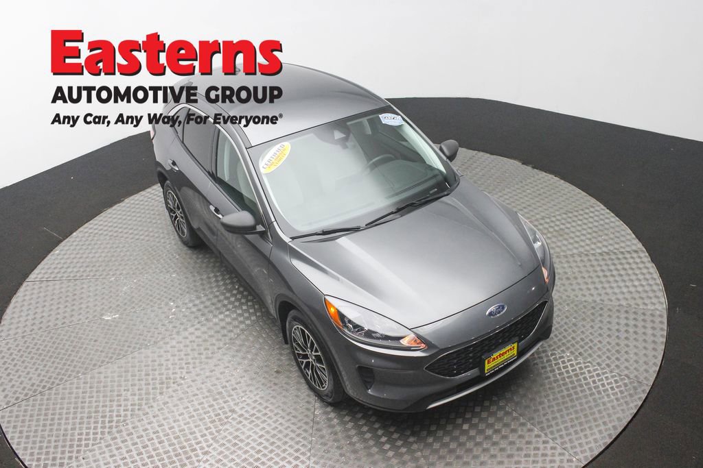 Used 2022 Ford Escape SE w/ Cold Weather Package image 3