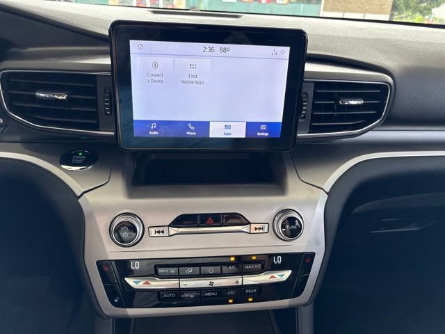 Used 2021 Ford Explorer XLT w/ Equipment Group 202A AWD/4WD image 14