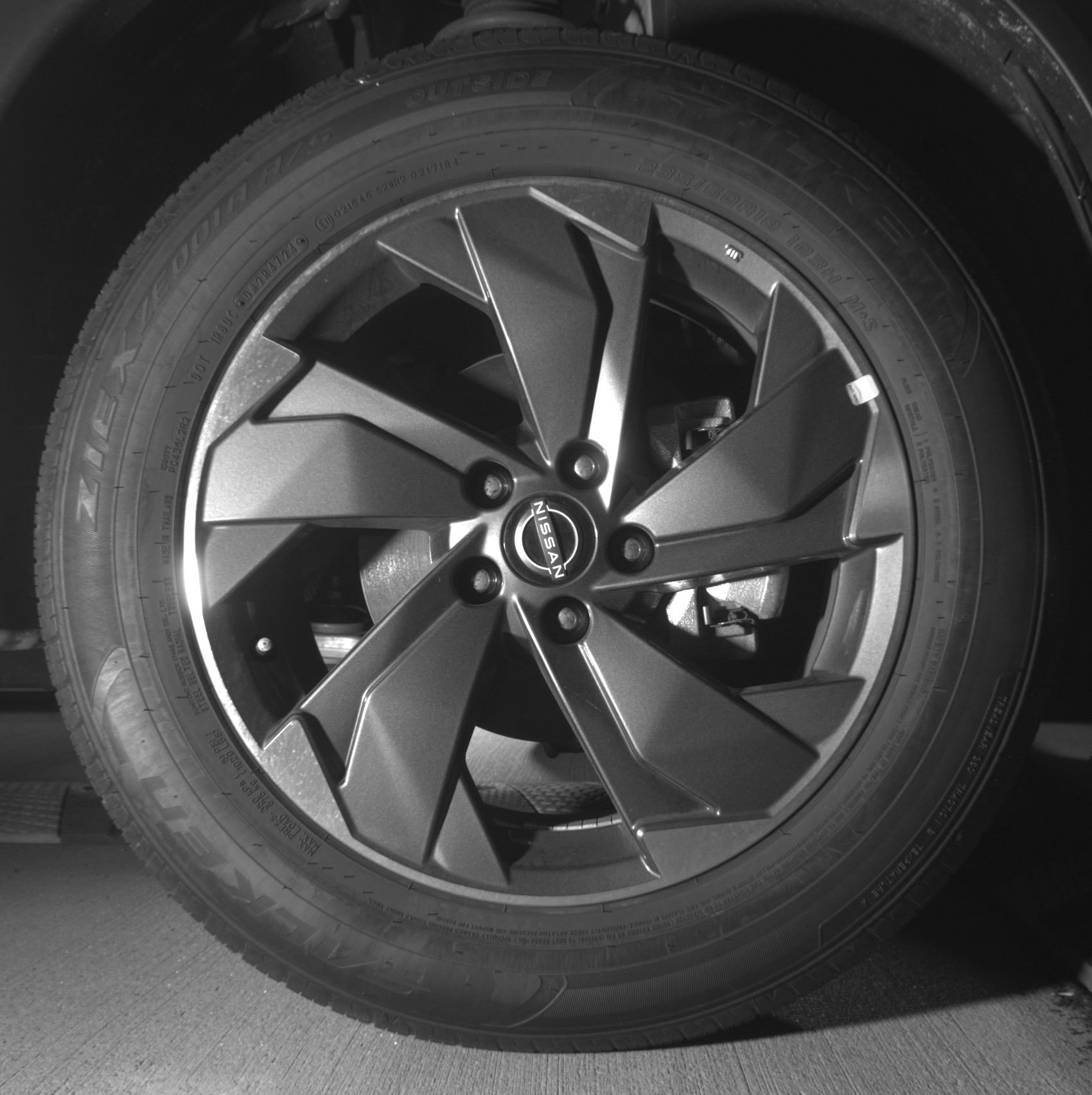 Used 2025 Nissan Rogue SV FWD image 13