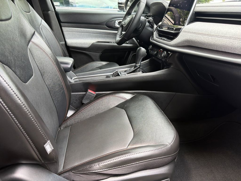 Used 2023 Jeep Compass Latitude AWD/4WD image 44