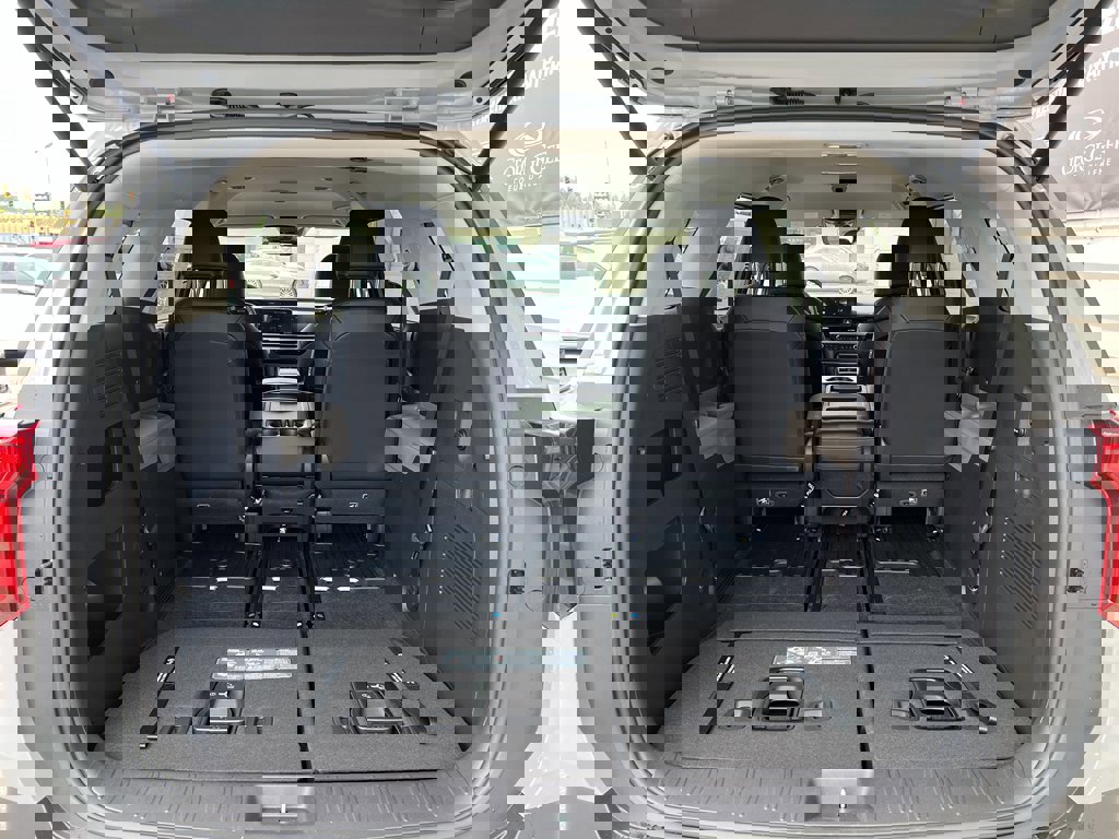 New 2026 Kia Carnival EX image 15