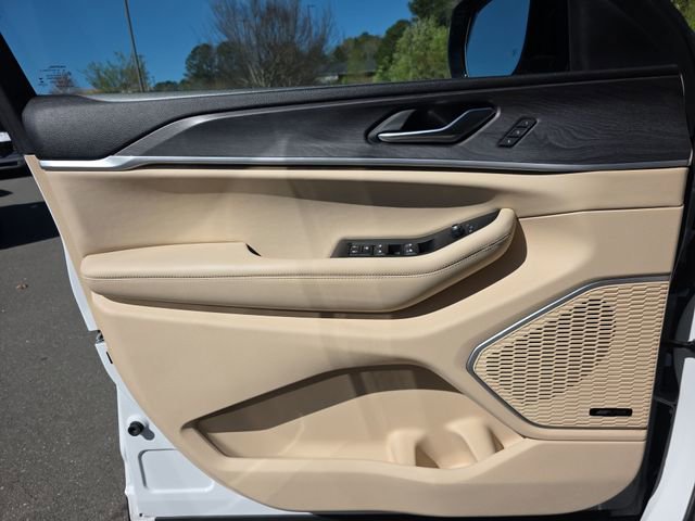 Used 2021 Jeep Grand Cherokee L Limited w/ Luxury Tech Group II image 44