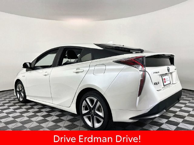 Certified 2016 Toyota Prius Four Touring FWD image 21