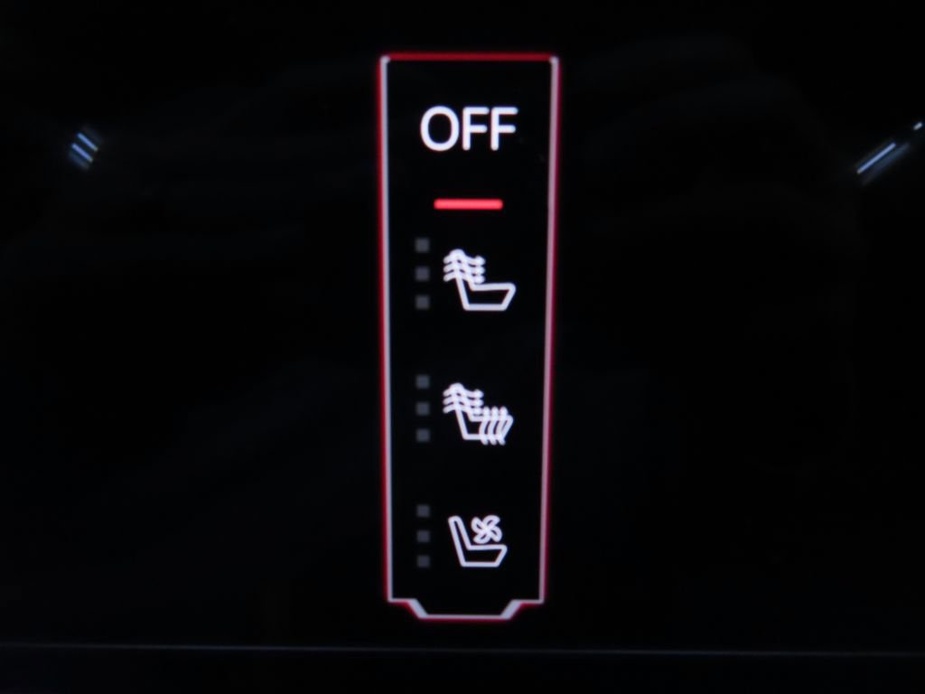 Used 2025 GMC Yukon Denali Ultimate image 29