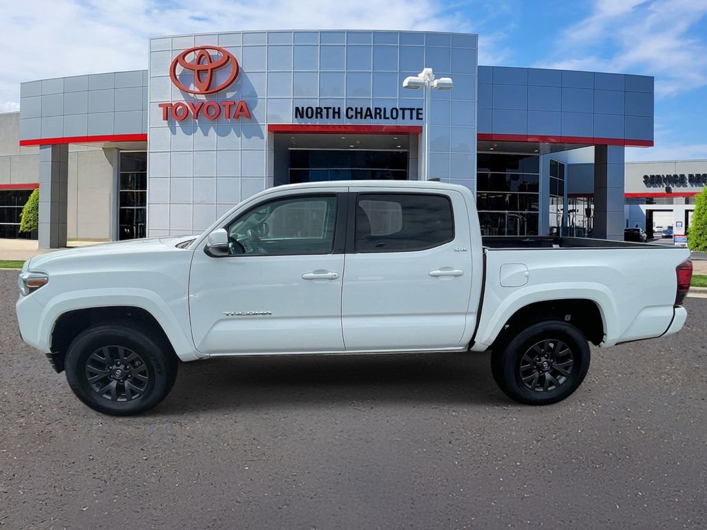 Used 2023 Toyota Tacoma SR5 w/ Technology Package image 7
